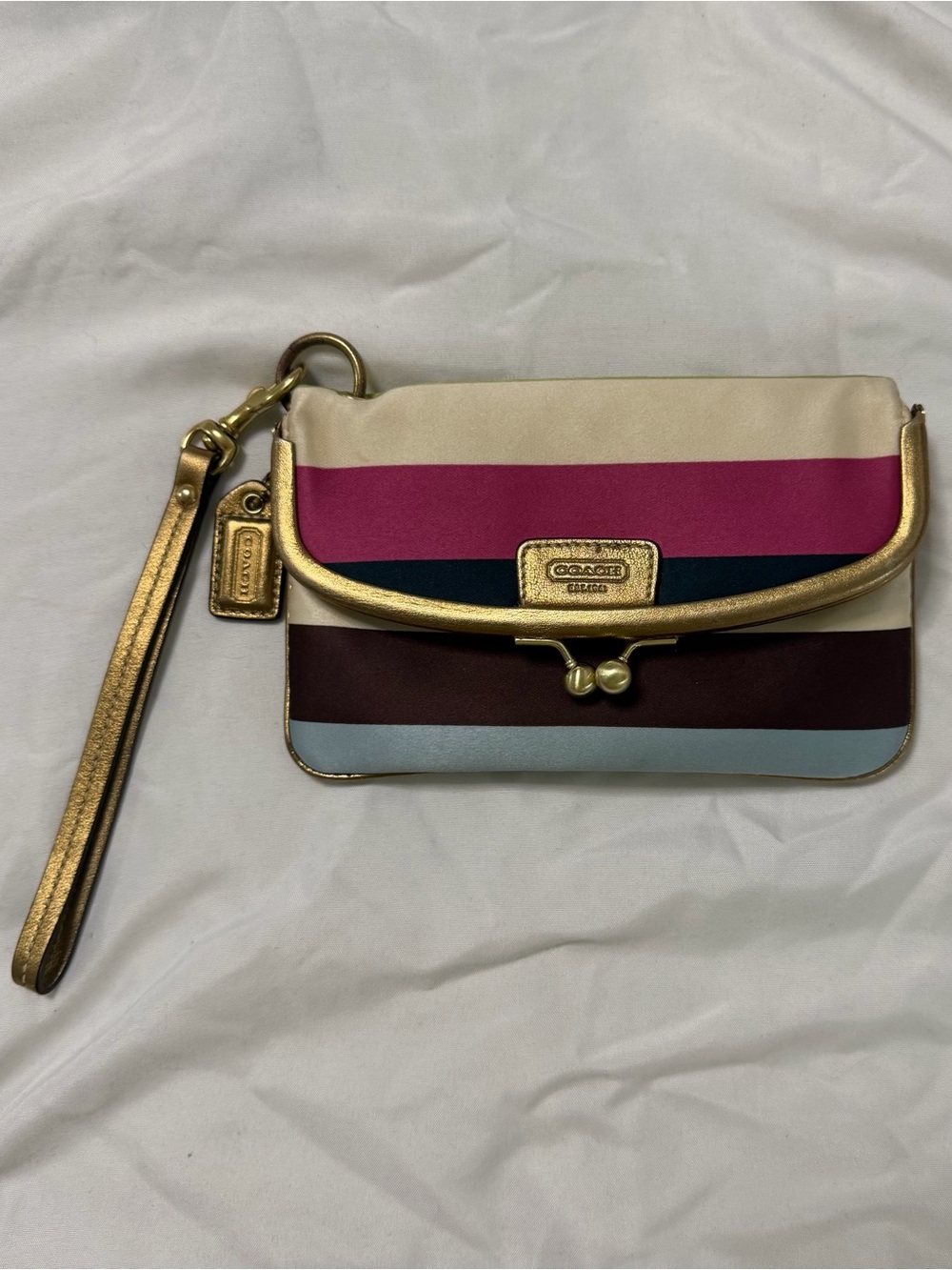 Rare Vintage COACH Legacy Kisslock Wristlet